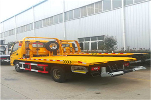 元氏附近拖车救援搭电